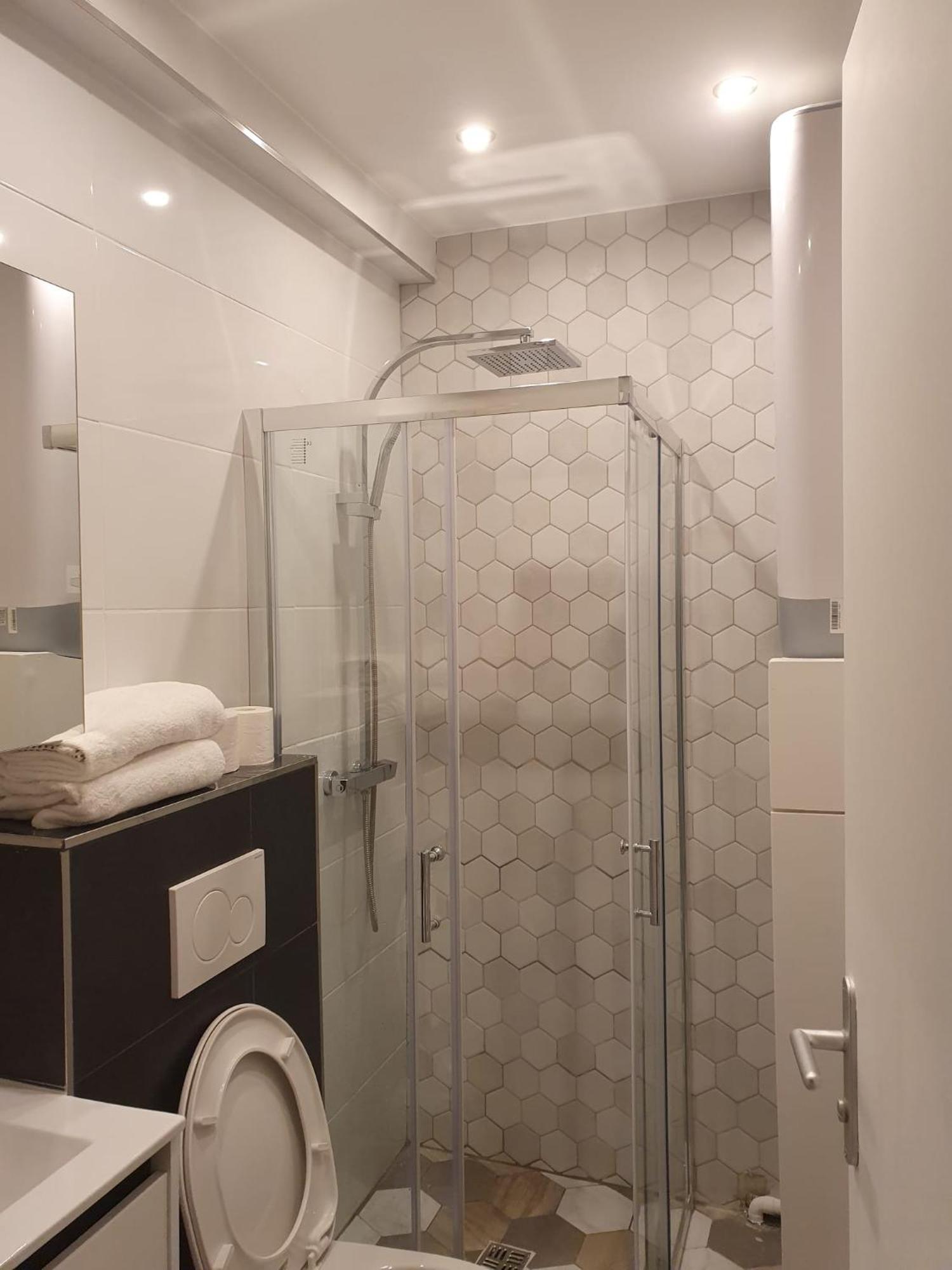 Beau Studio Moderne Proche De Cdg/Paris/Parc D'Expo Aulnay-sous-Bois Ngoại thất bức ảnh