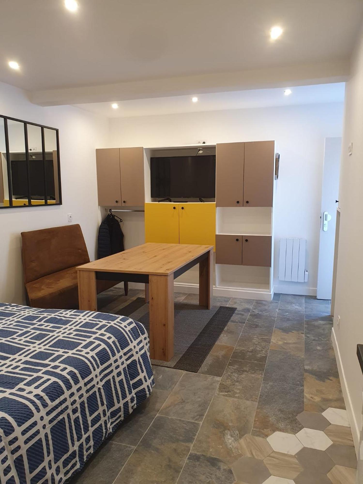 Beau Studio Moderne Proche De Cdg/Paris/Parc D'Expo Aulnay-sous-Bois Ngoại thất bức ảnh